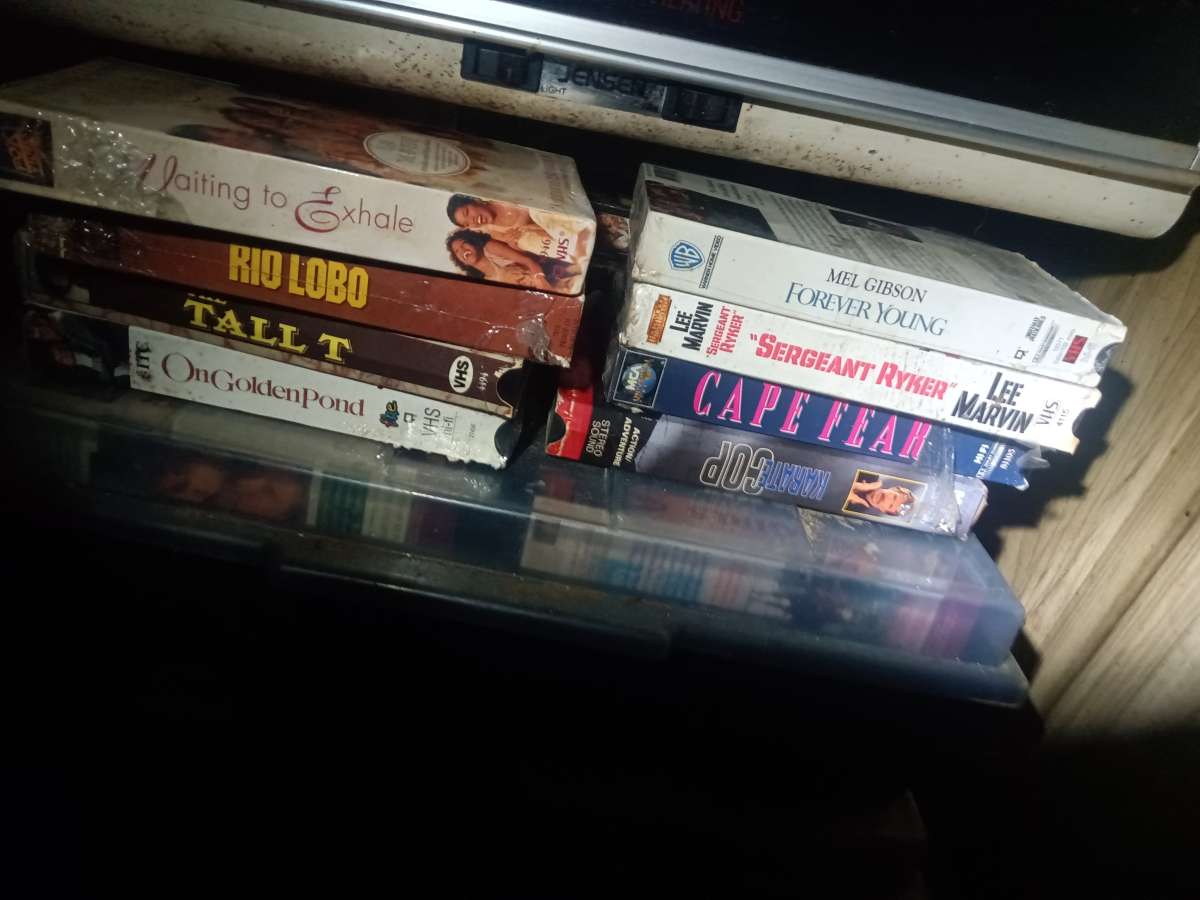 VHS MOVIES