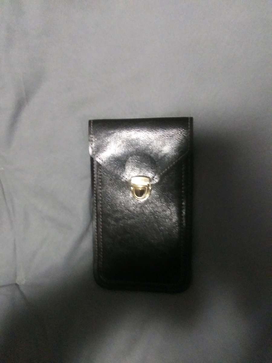 leather cellphone holder brand new