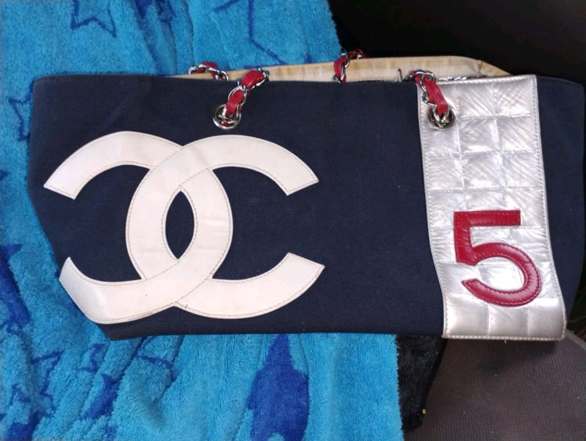 AUTHENTIC CHANEL NO 5 CHOCO BAR TOTE BAG