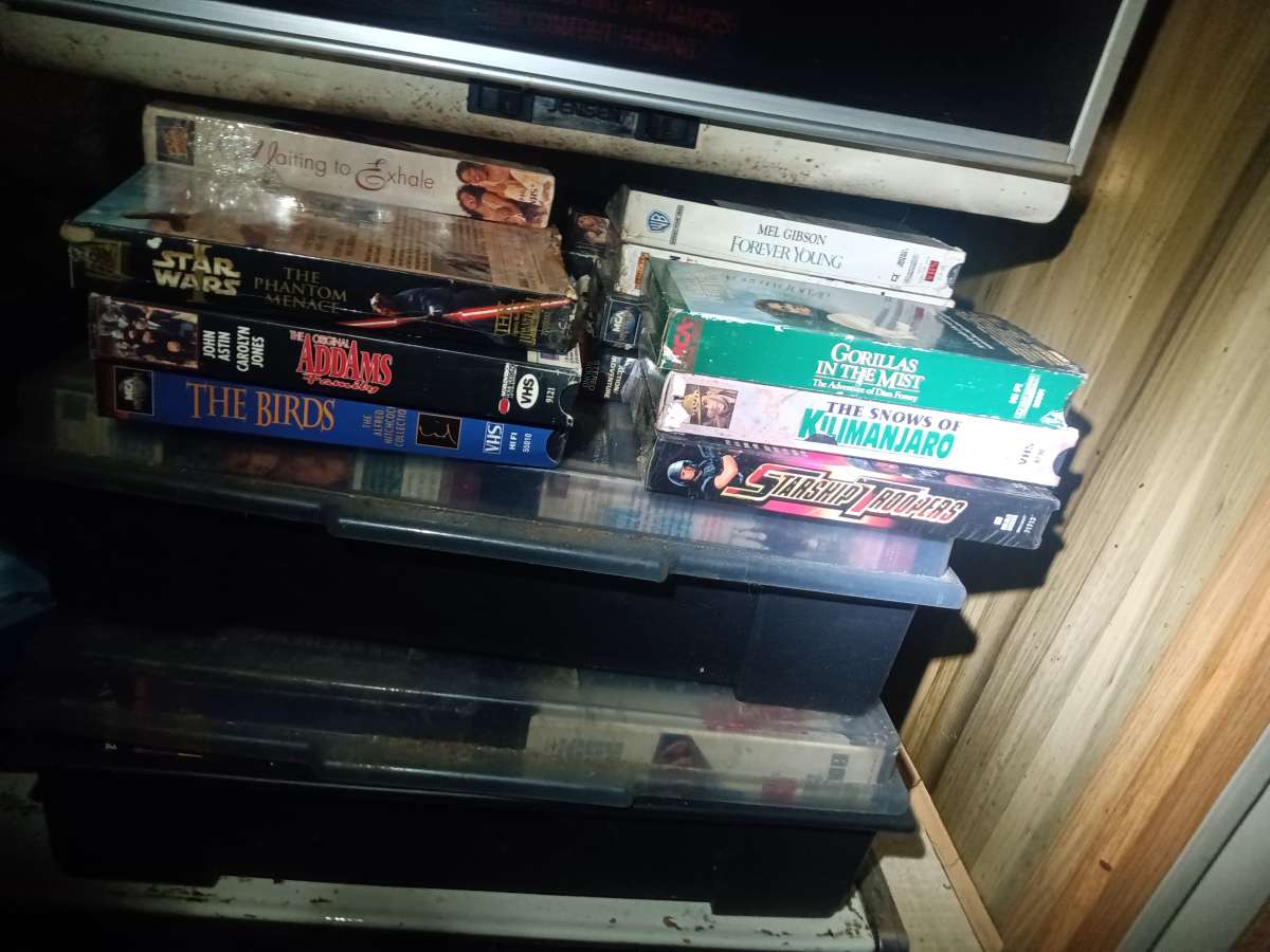 VHS MOVIES