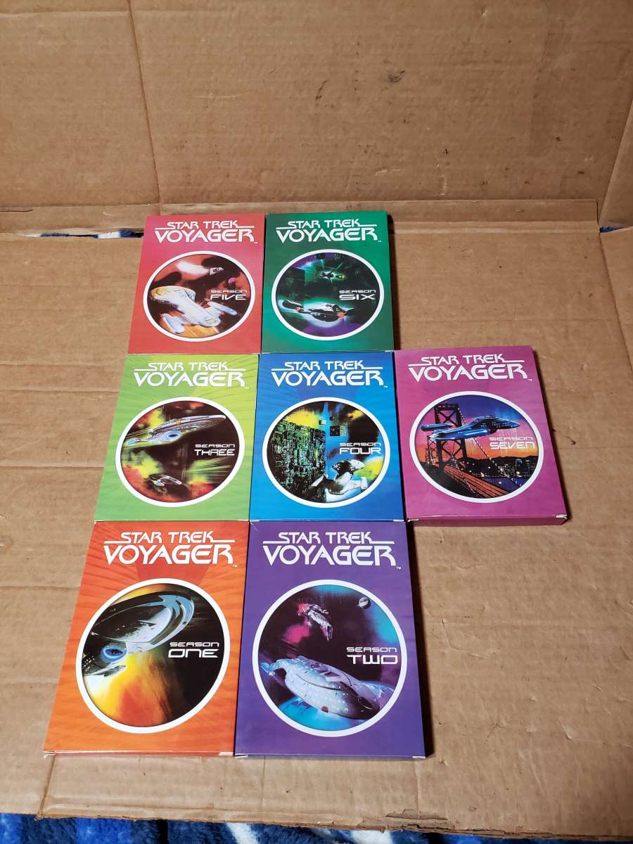 Star Trek Voyager  Full Series Seasons 1 7 Disc DVD Set New