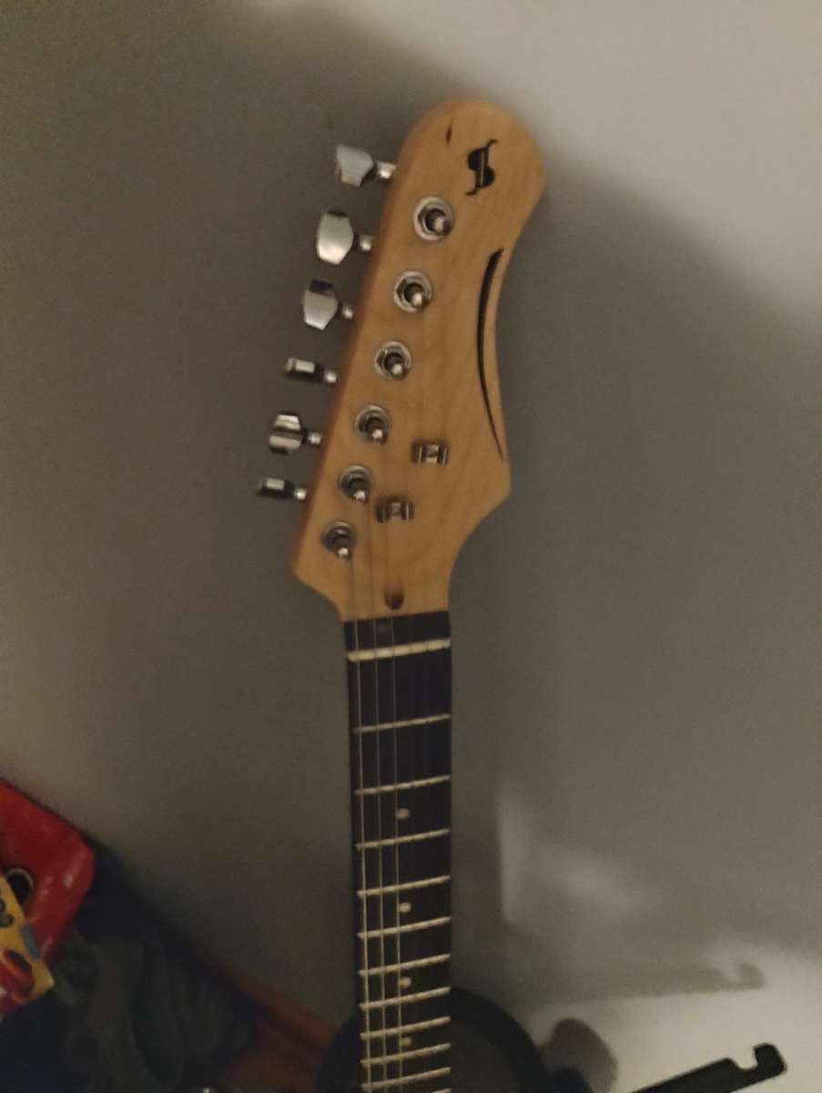 electric guitar STAGG