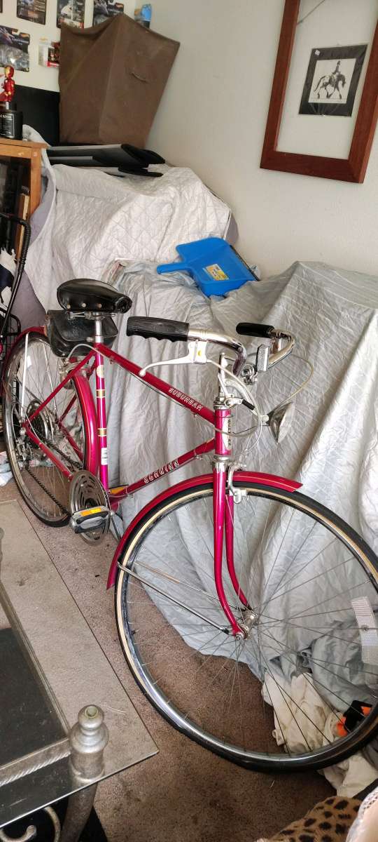 Schwinn suburban bicycle