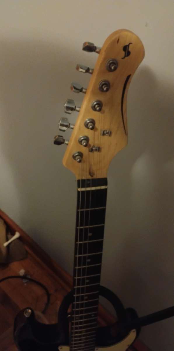electric guitar STAGG