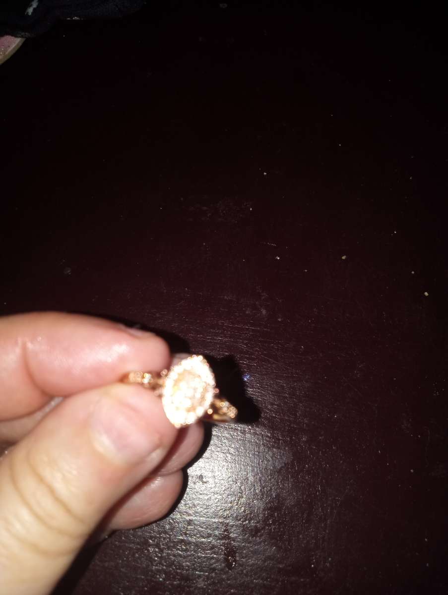 Diamond engagement ring