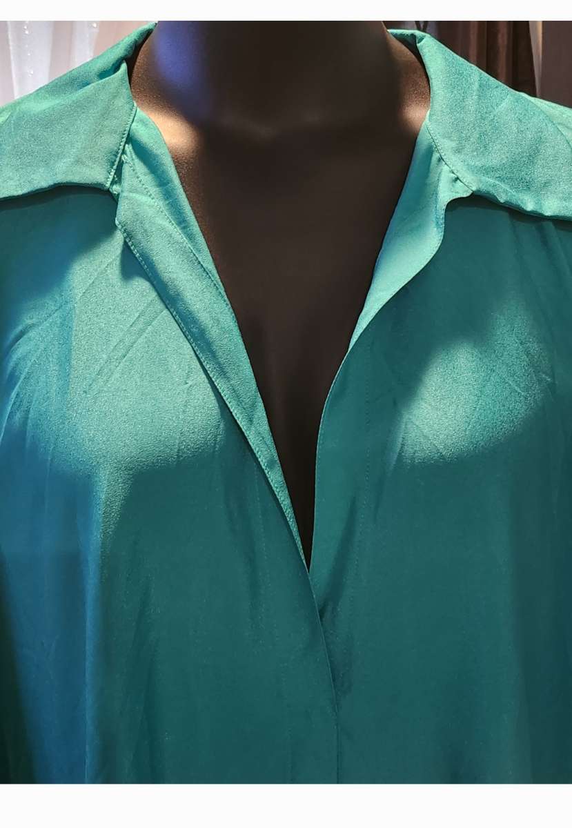 PLUS SIZE Relax Fit Top