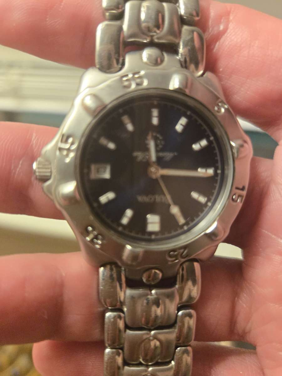 mens bulova  watch like new barely worn Great Deal