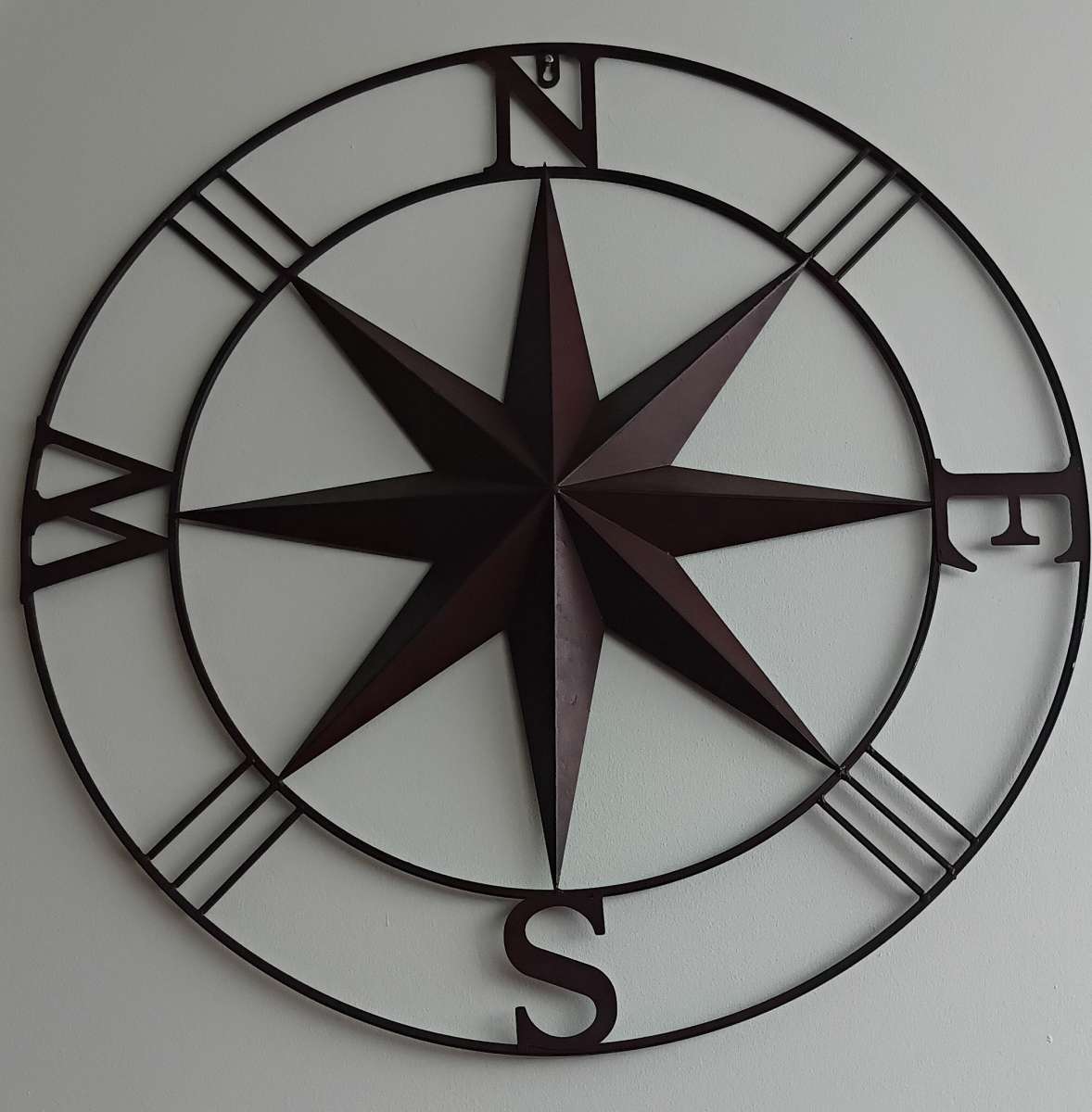 20 Inch Round Distressed Metal Wall Compass