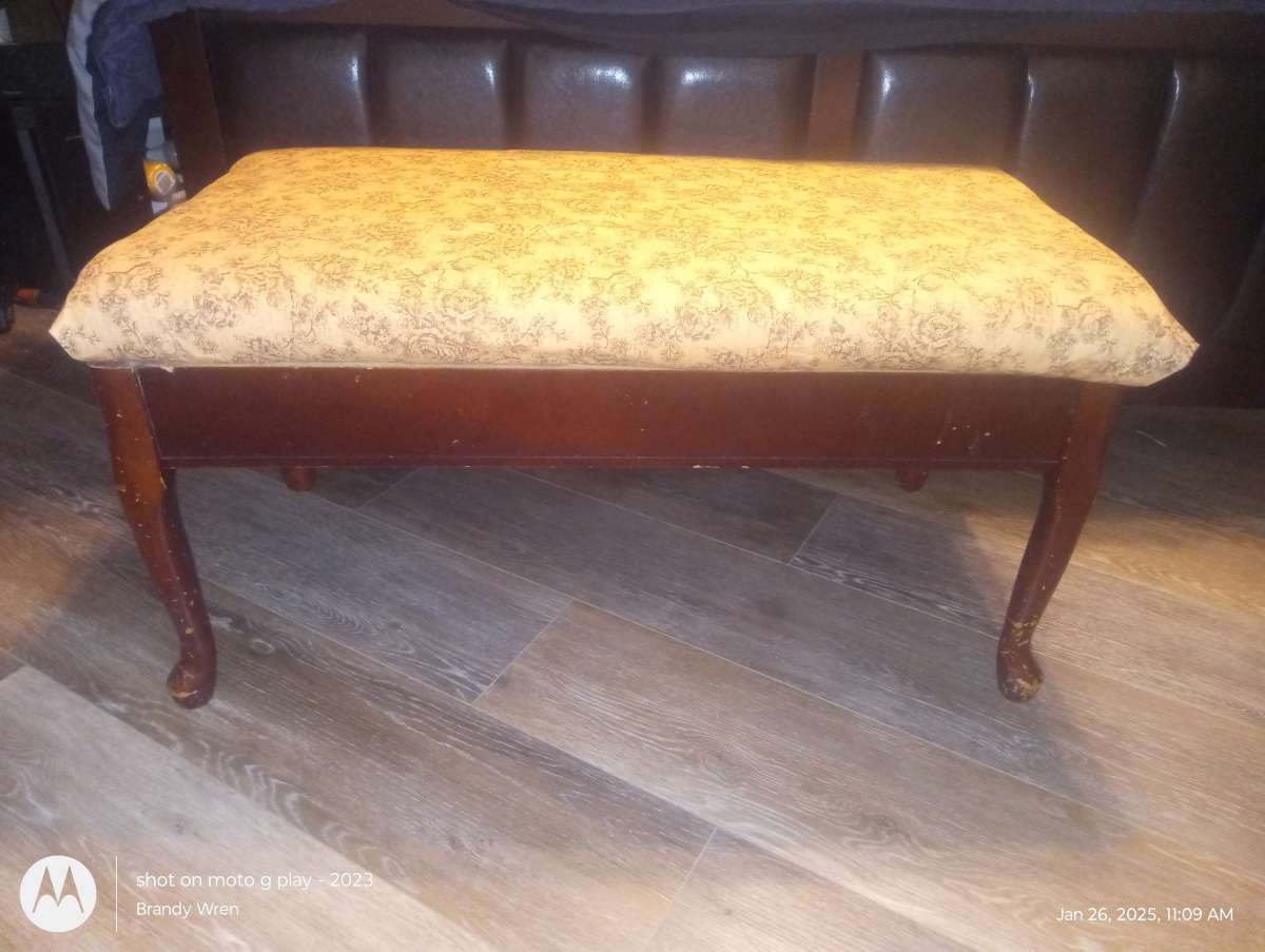 small lounge bench seat