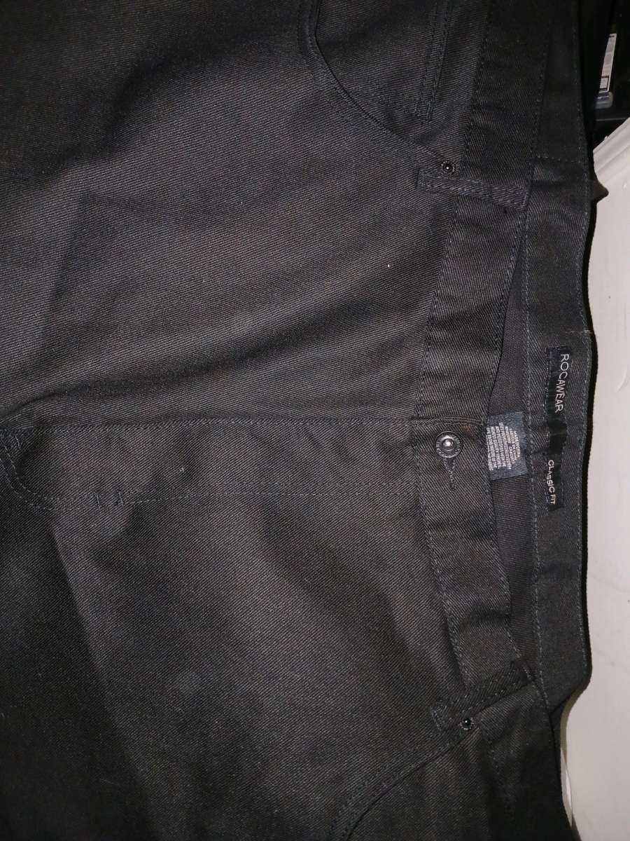 2meccas 1rockaware and  1akademiks