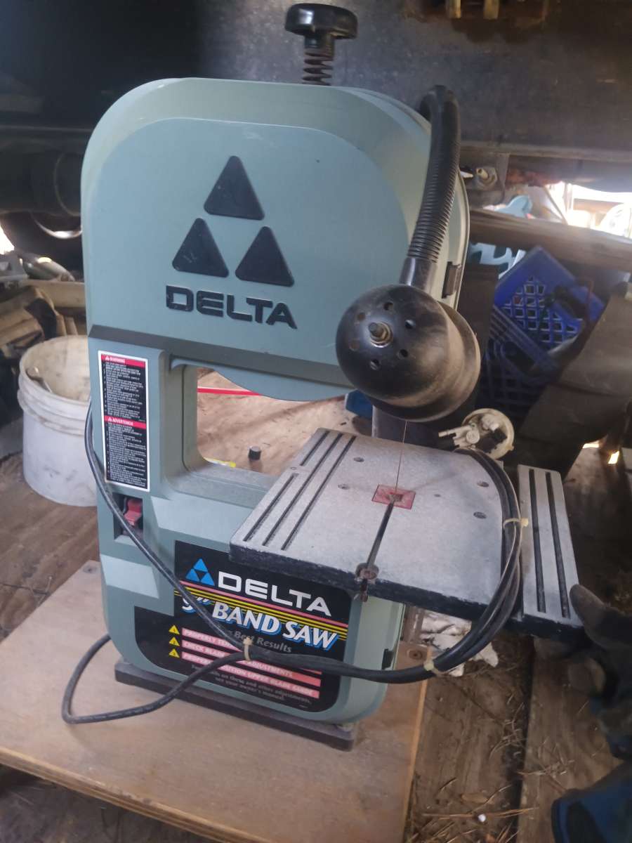 Delta band saw