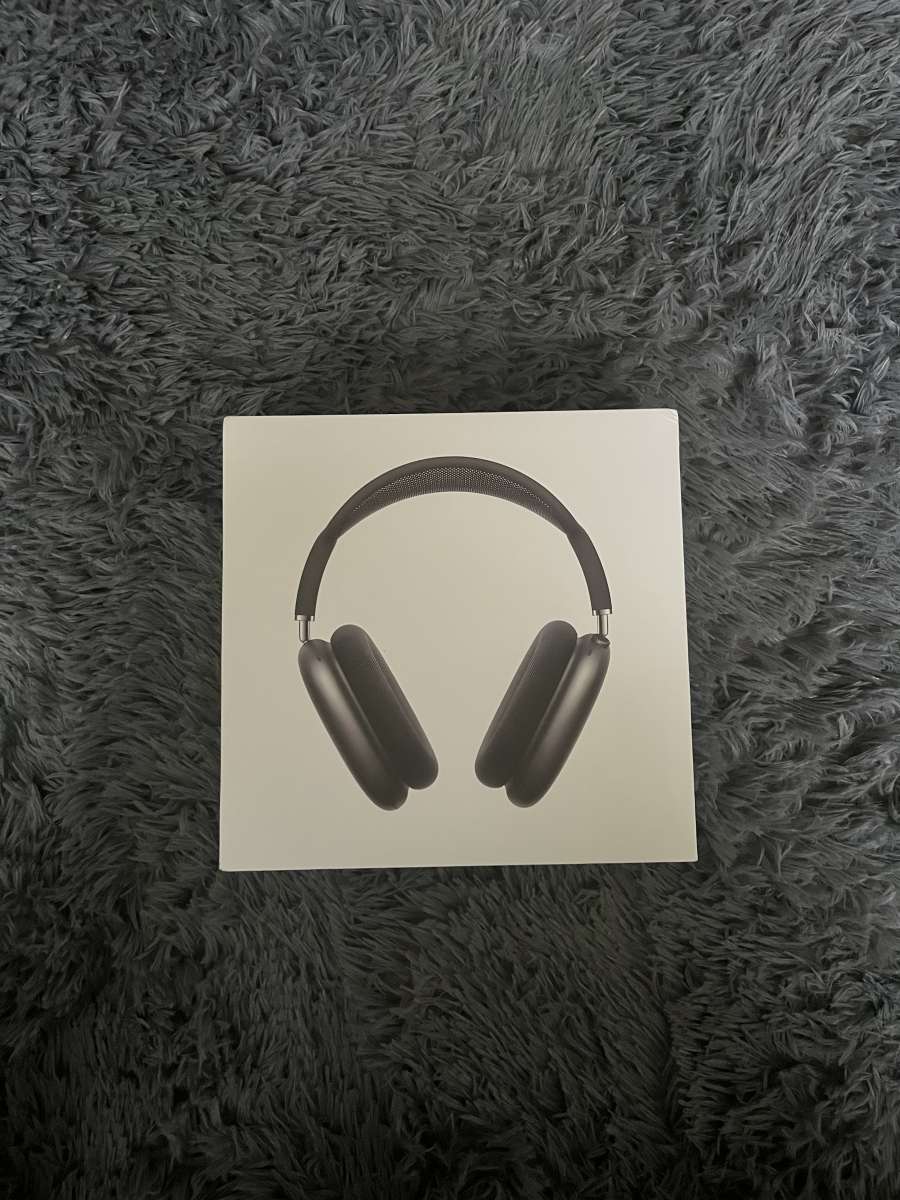 midnight AirPods Max