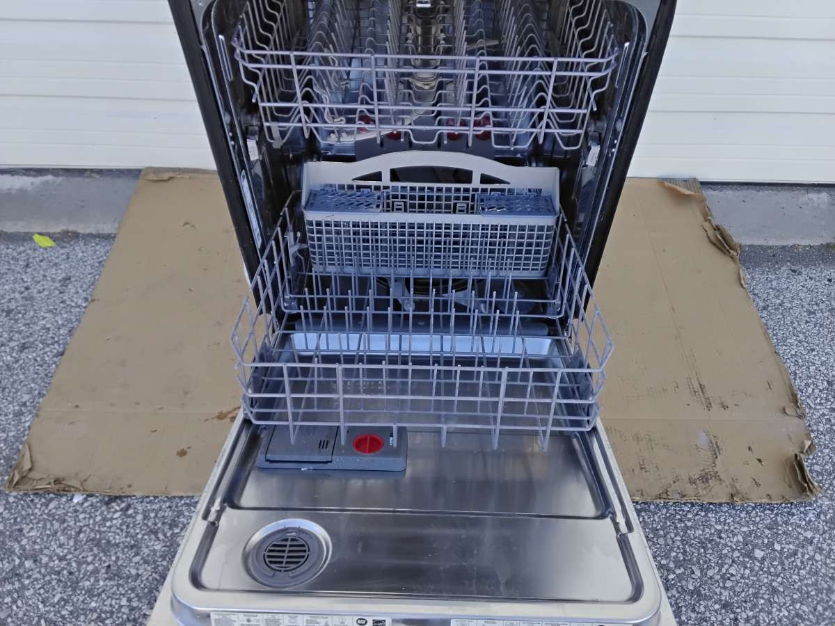 Nice Sears Kenmore Stainless Steel Dishwasher OEM Like New