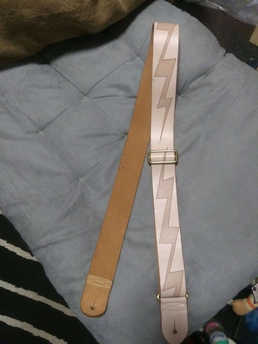 Lighting bolt leather guitar strap