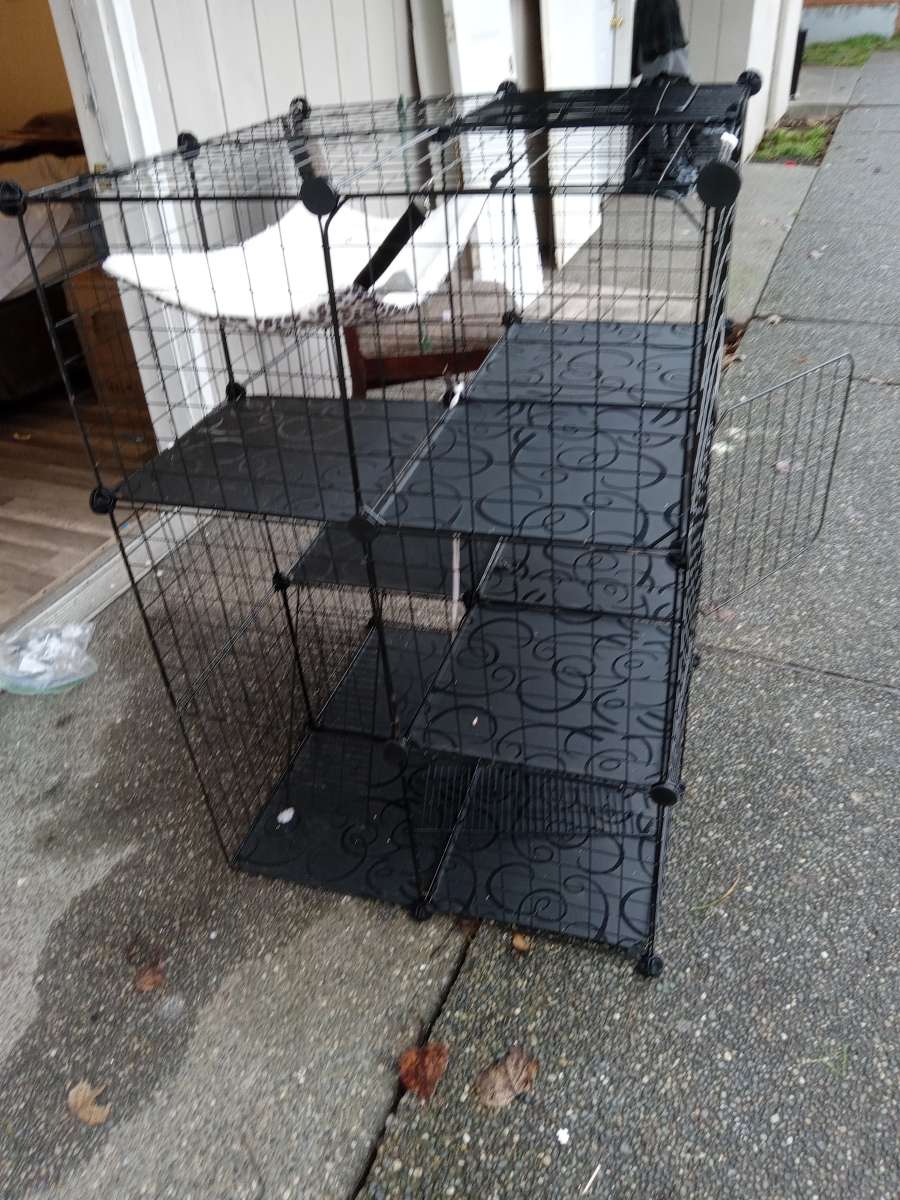 huge pet mansion