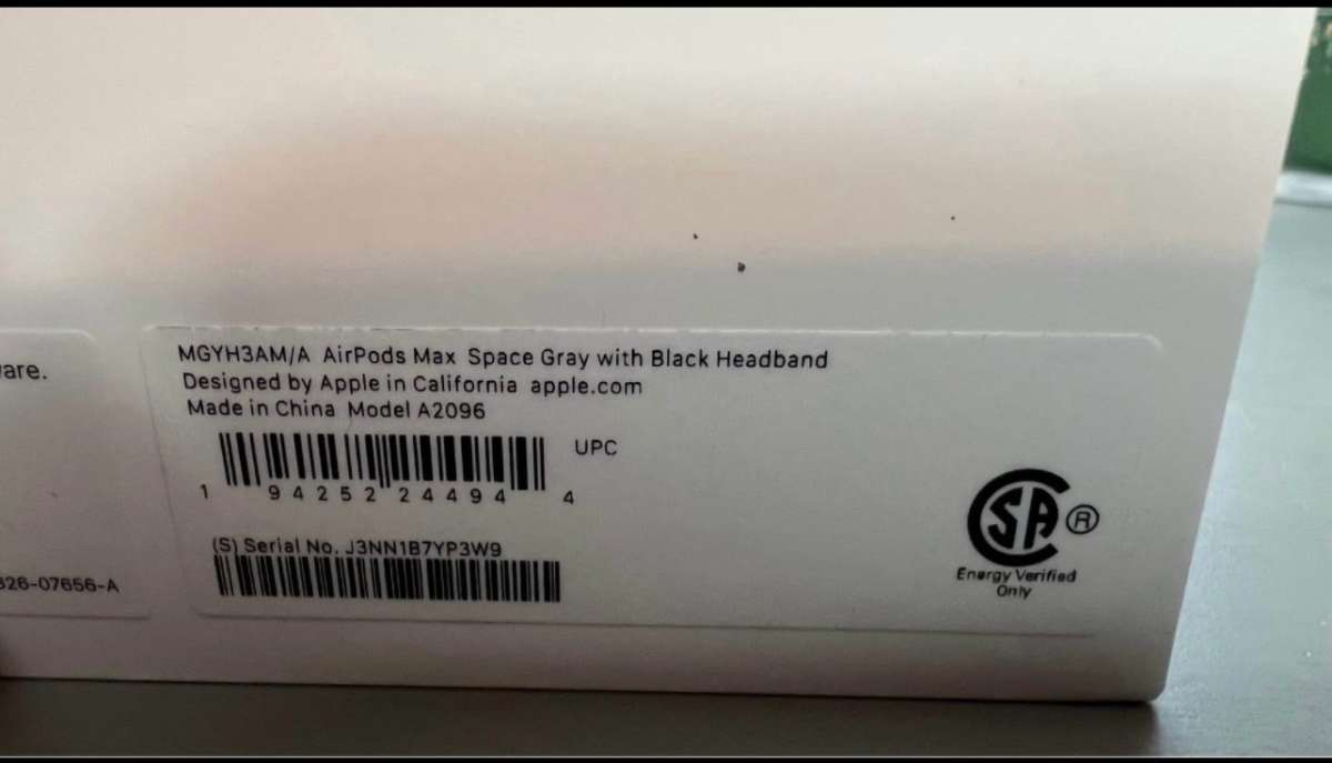 AirPod max space grey