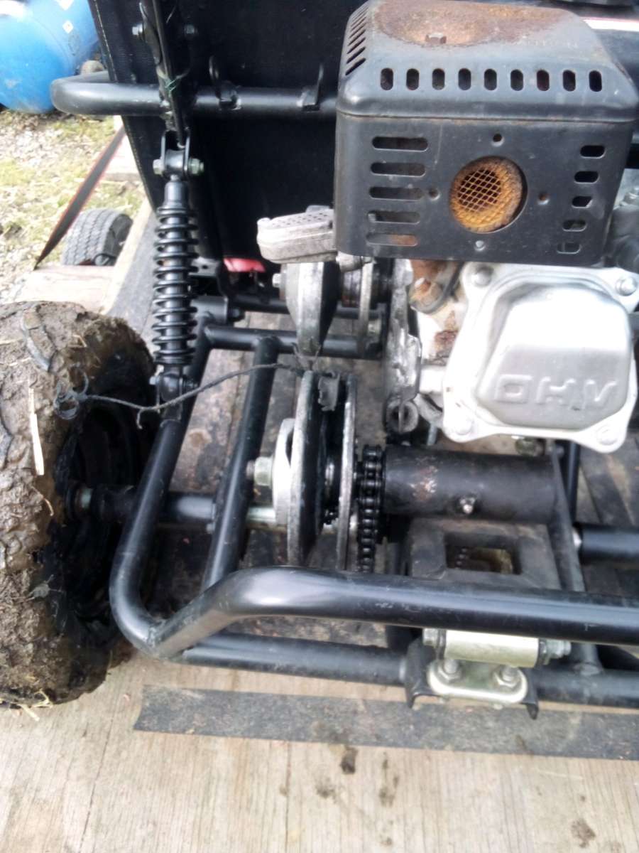 gokart like new run good all it need is a clutch belt