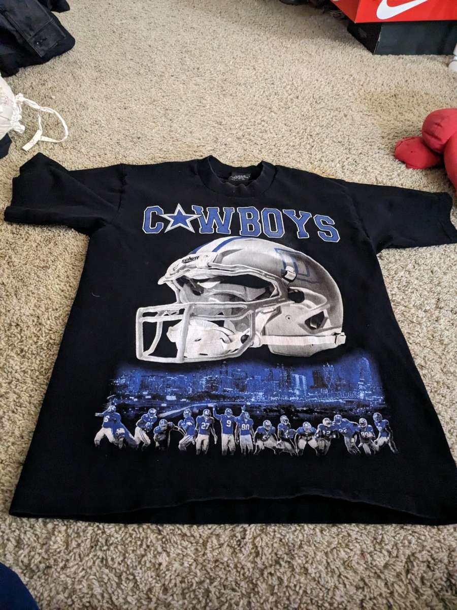 Dallas Cowboys clothing bundle