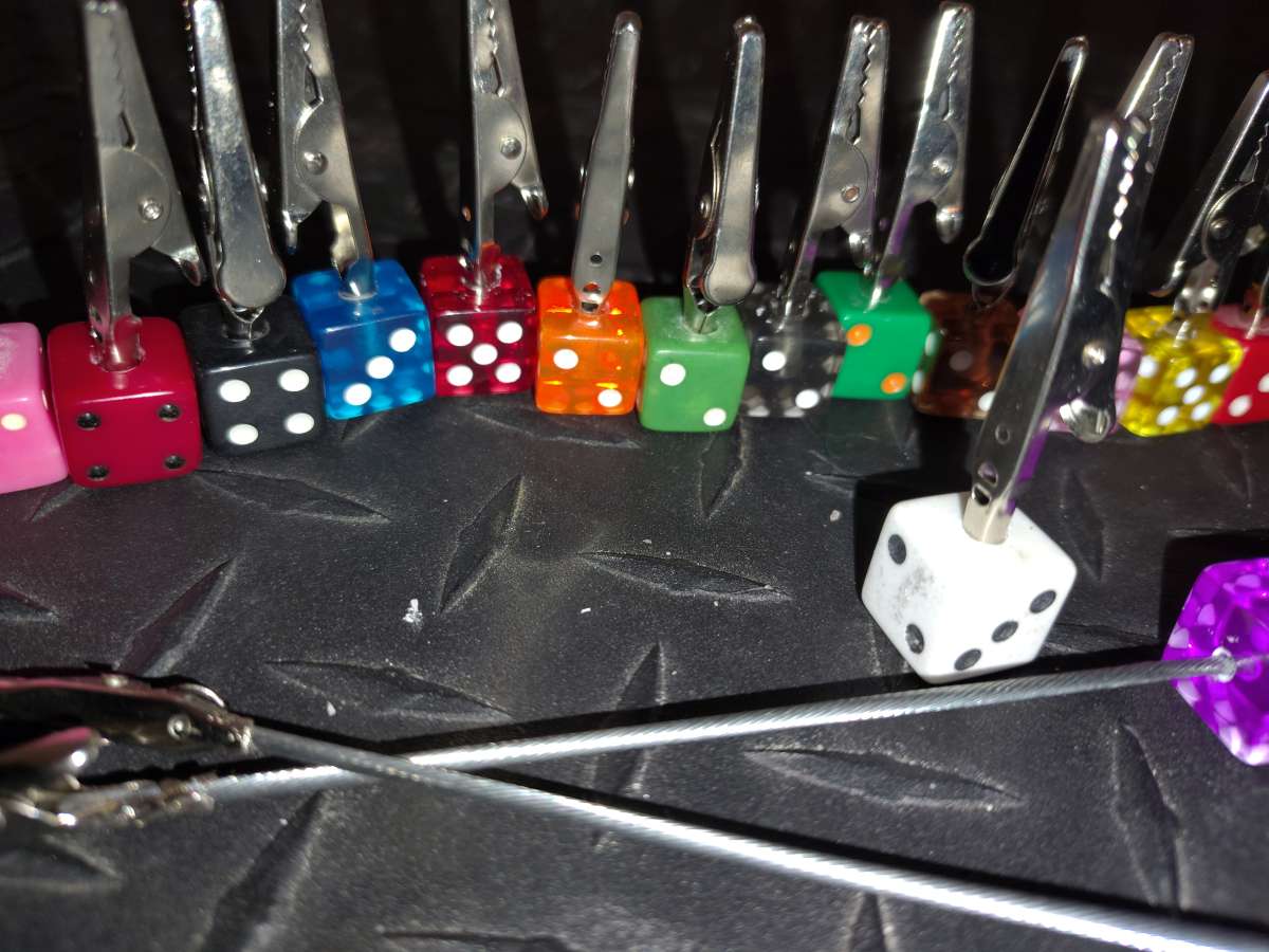 Dice Clips x1 10 or X2 15 bucks
