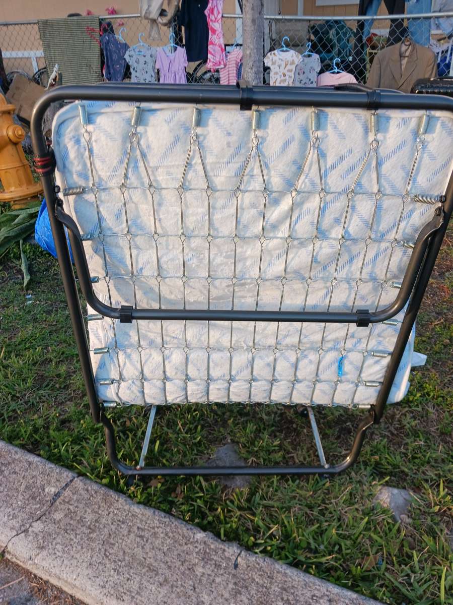 folding bed