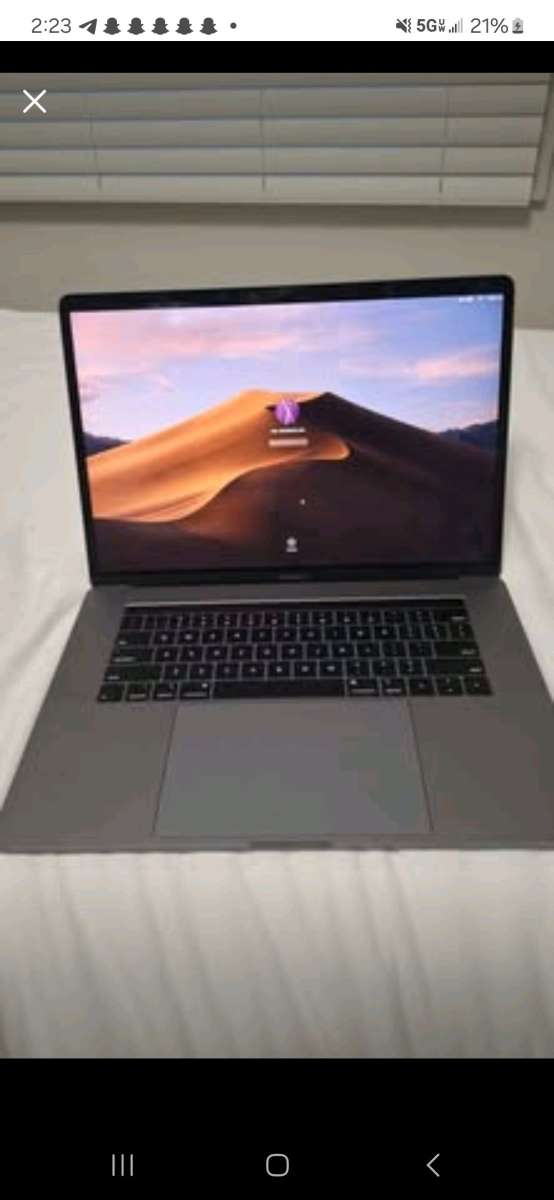 MacBook pro 2019 corei9 32 gb ram 1tb SDD