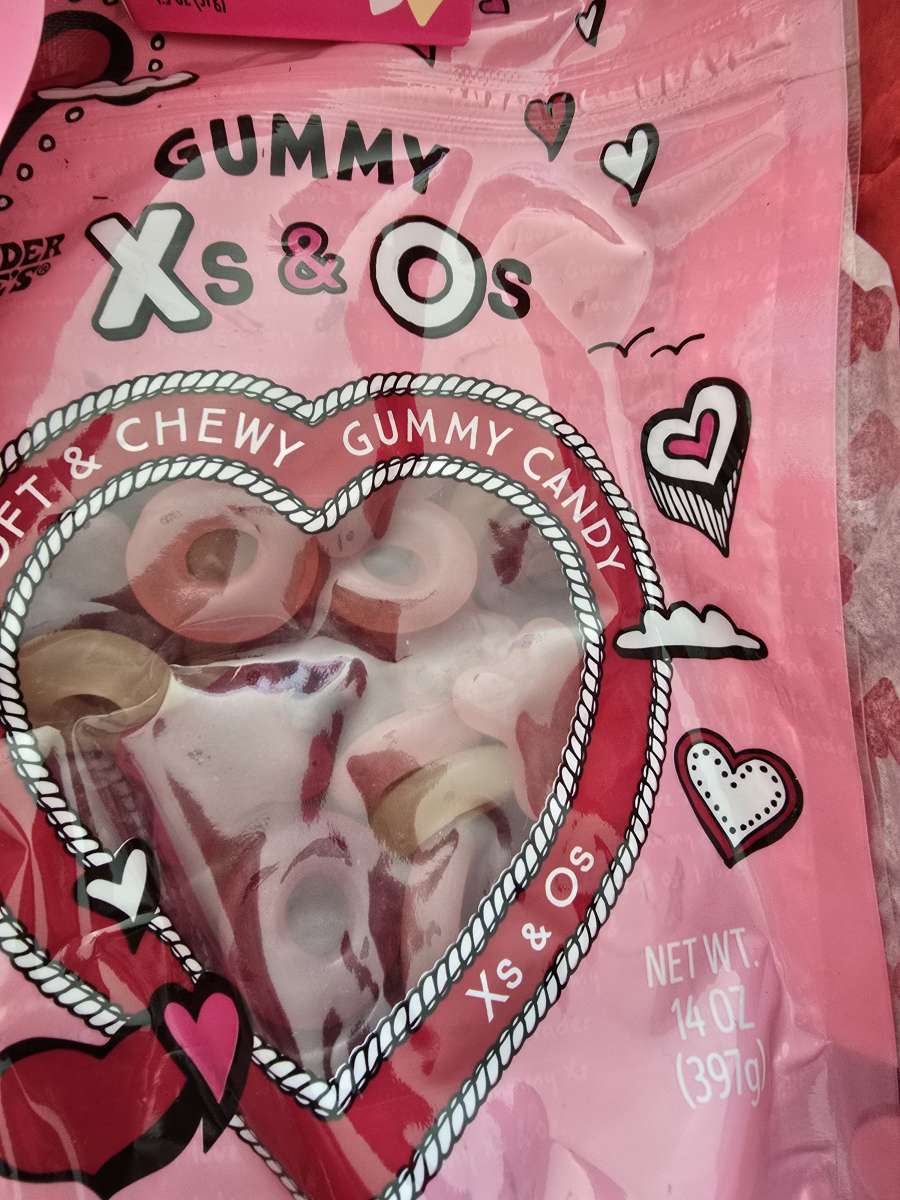 Trader Joes Valentines Day Gift Box 15 items
