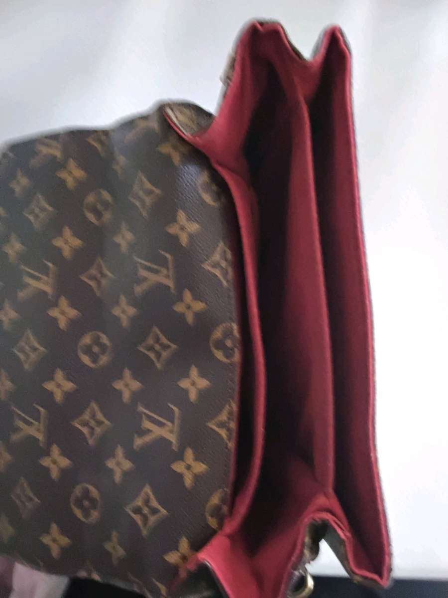 luis Vuitton handbag Crossbody