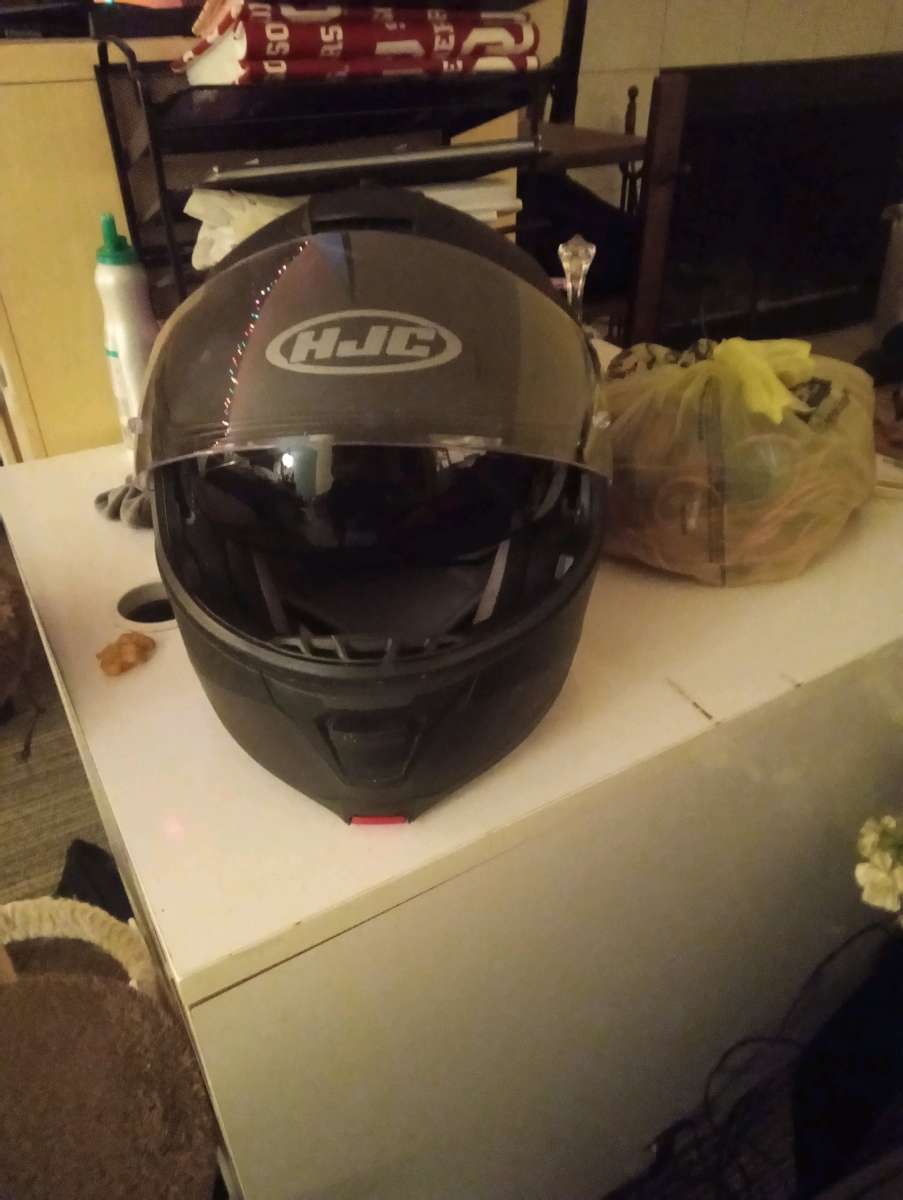 HJC MODULAR PERFORMANCE HELMET