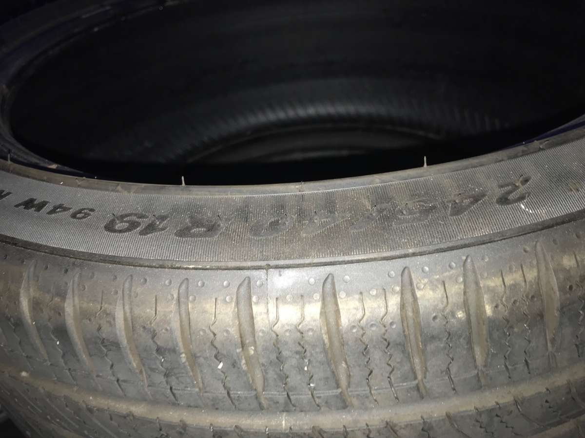 tires 245 40 19