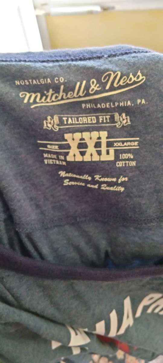 Philadelphia Phillies 3 qt Shirt