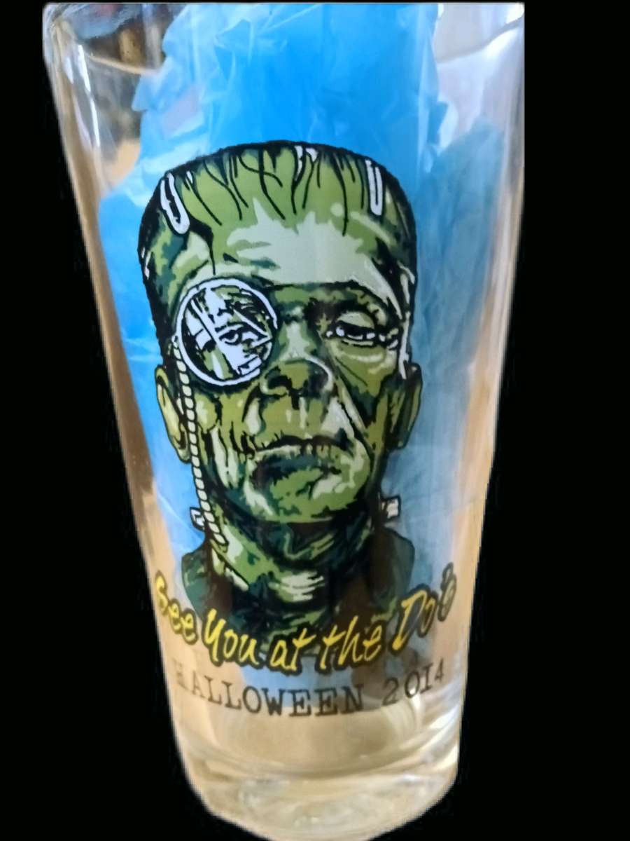 Macados Halloween glass