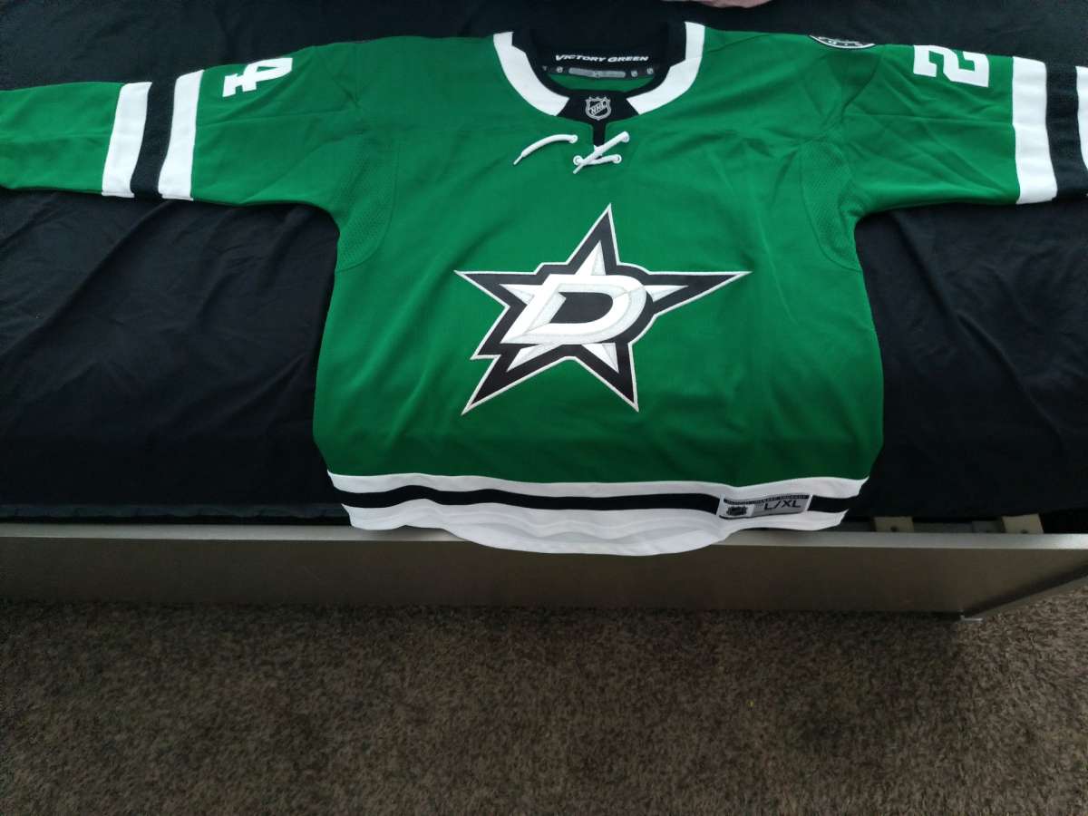 Dallas Star Kid Jersey Large and Extra Large