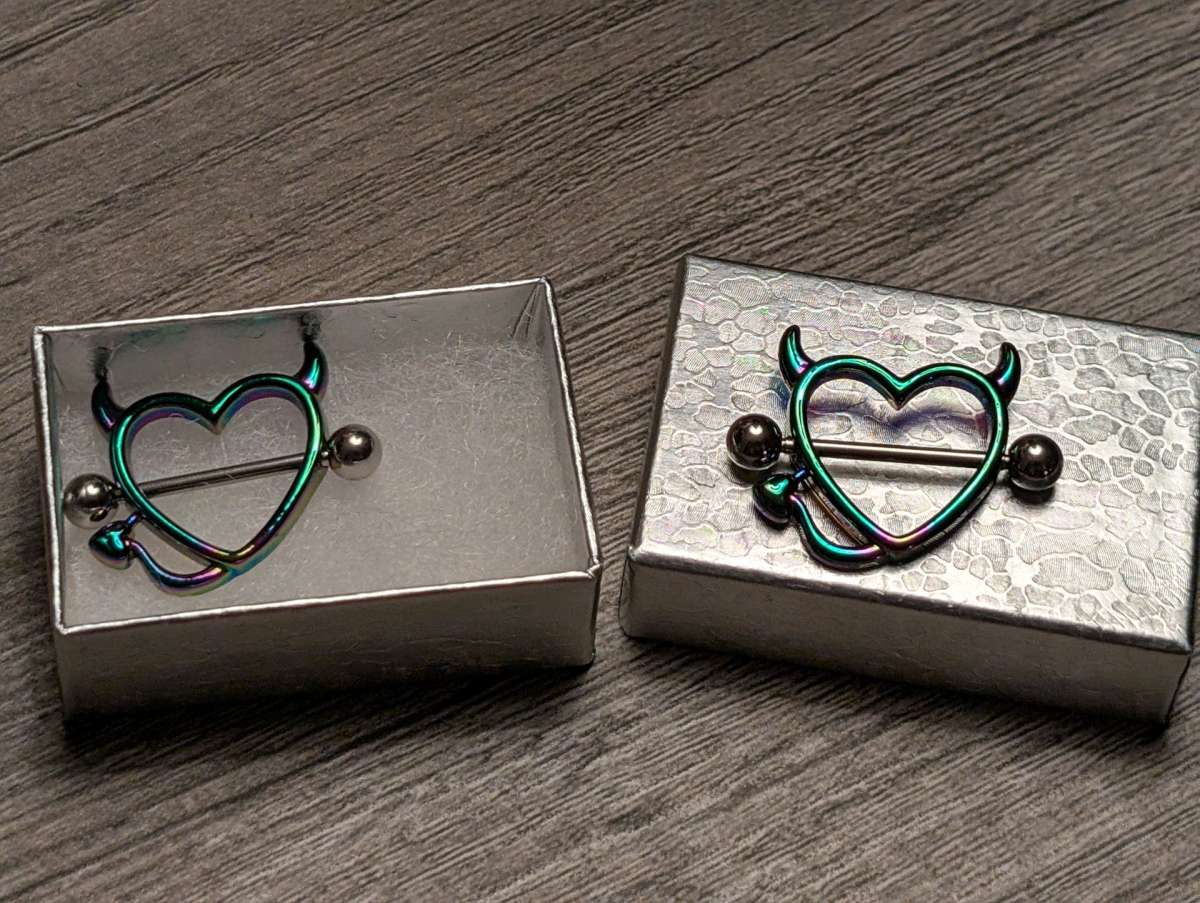 Ox Devil Hearts Nipple Ring Piercing Barbell set