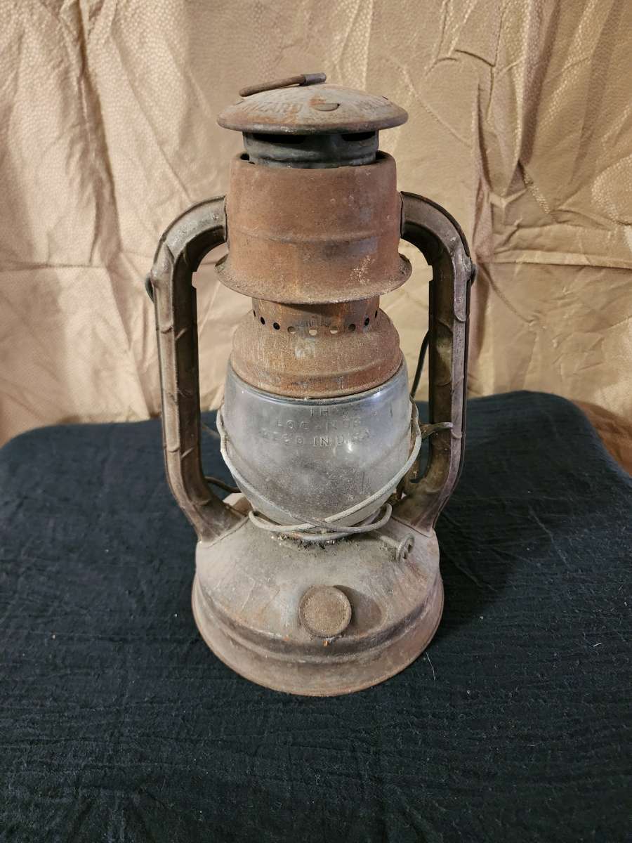 Deitz oil lamp