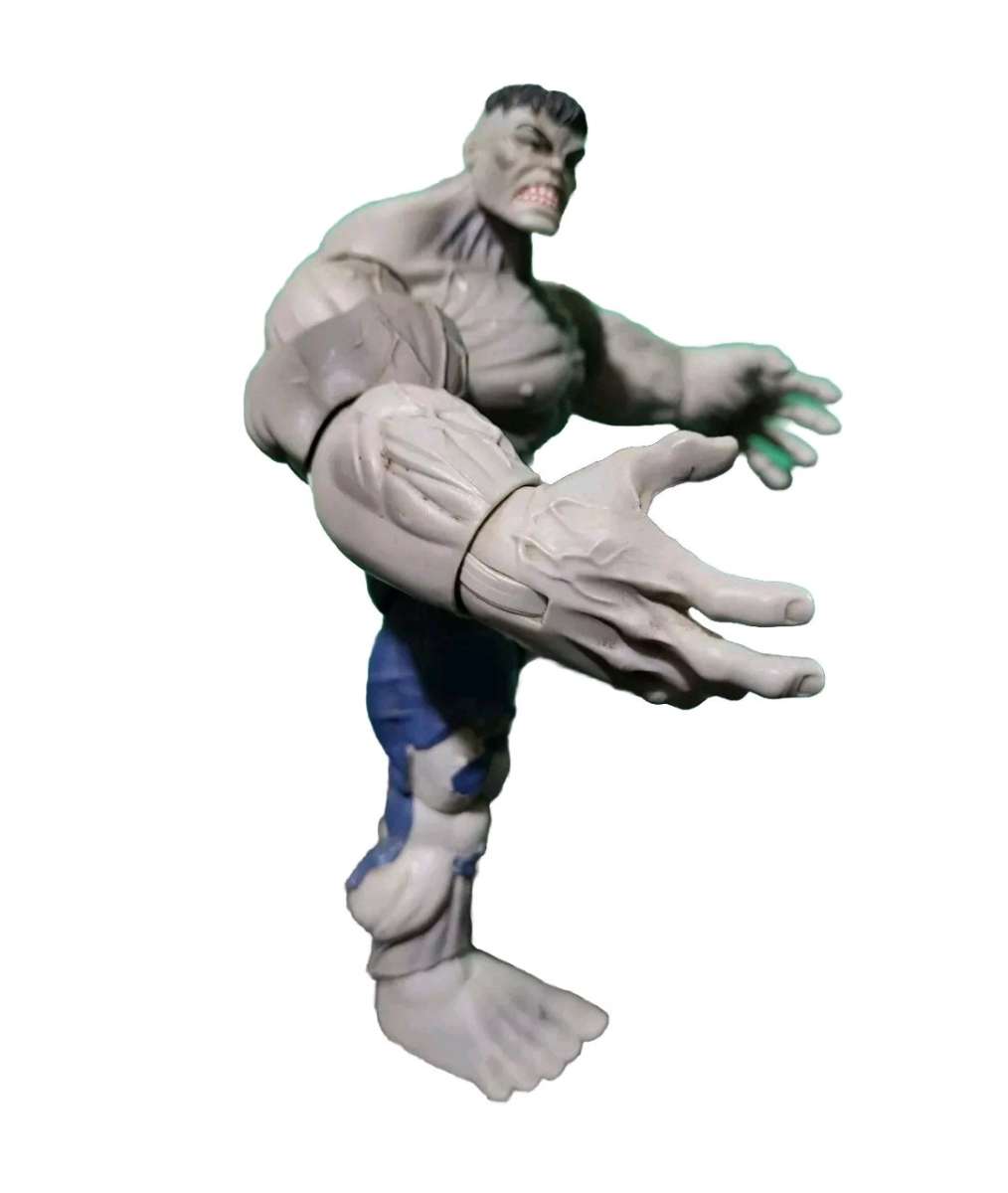 2007 Marvel Legends Savage Grey Hulk Limited Edition