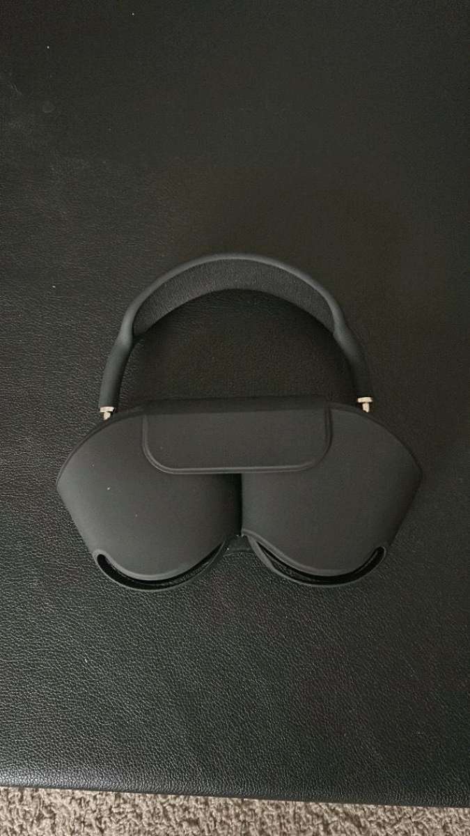 AlRPODS MAX NEGOTIABLE