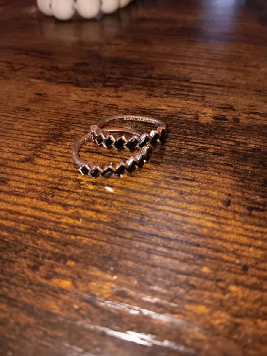 rose gold black diamond ring