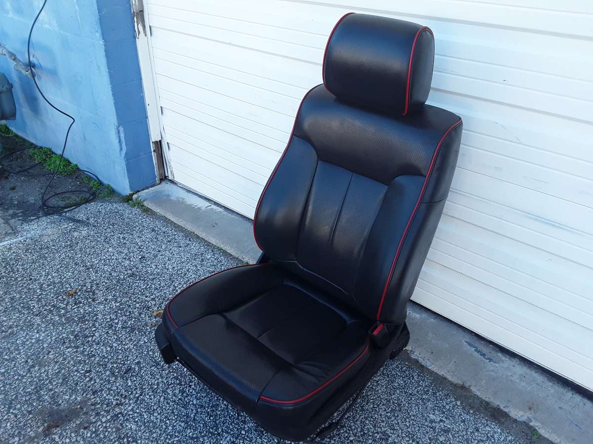2008 Ford Edge Passenger Side Right Front Seat OEM Like New