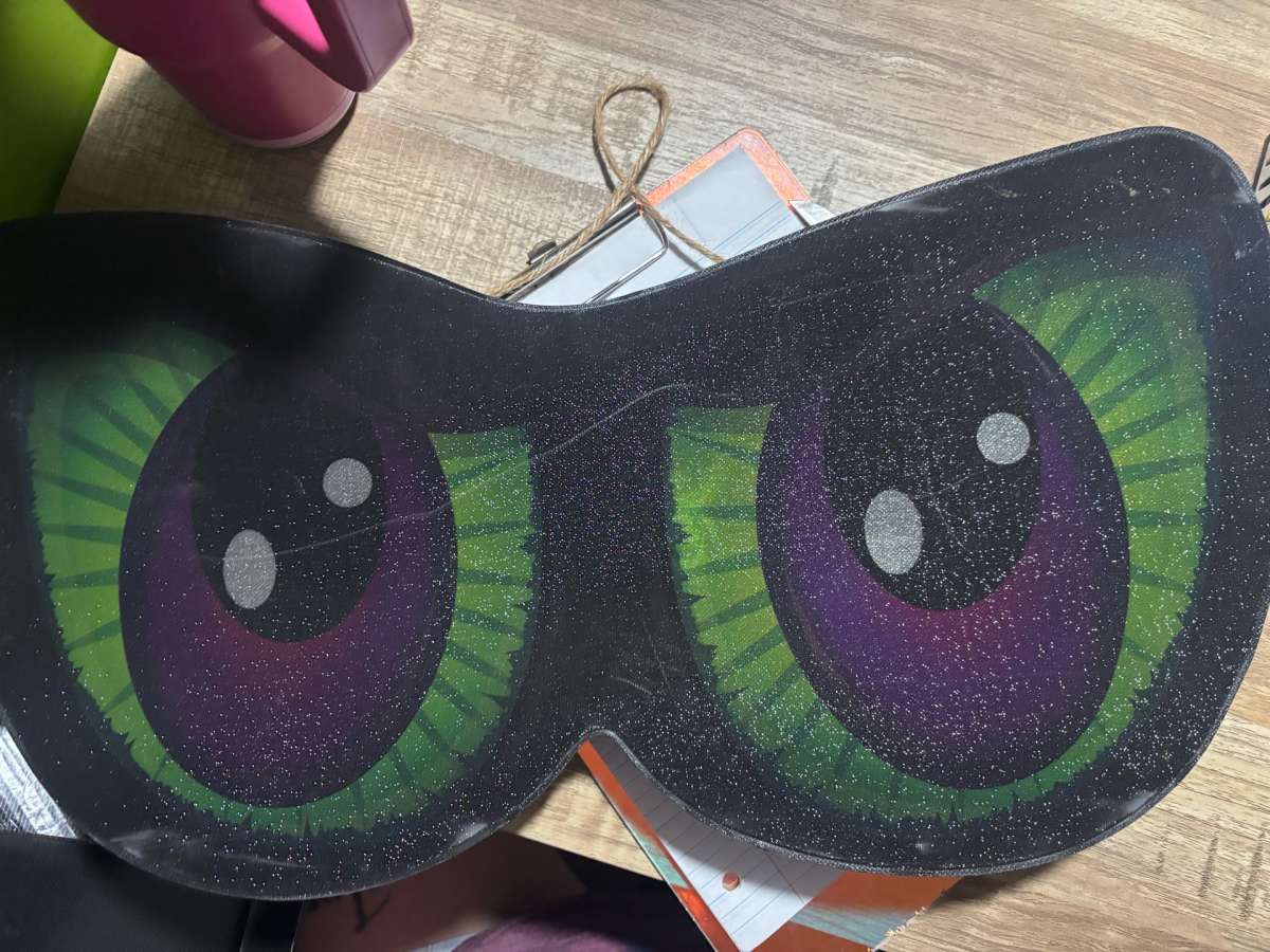 Animated light up eyes
