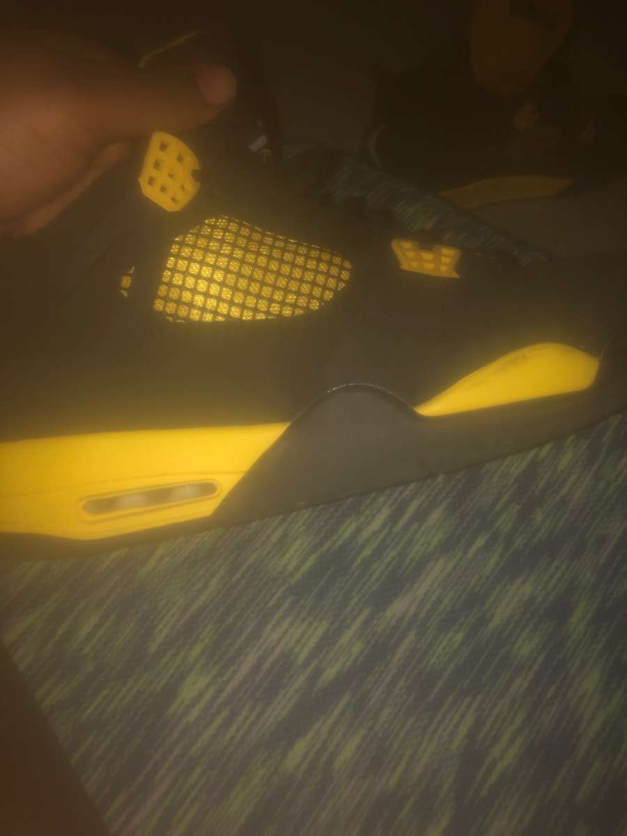 jordan black thunder 4