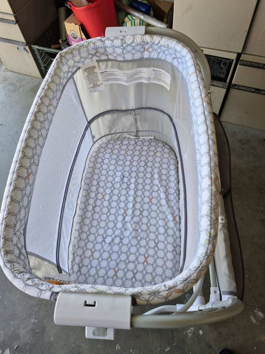 bassinet