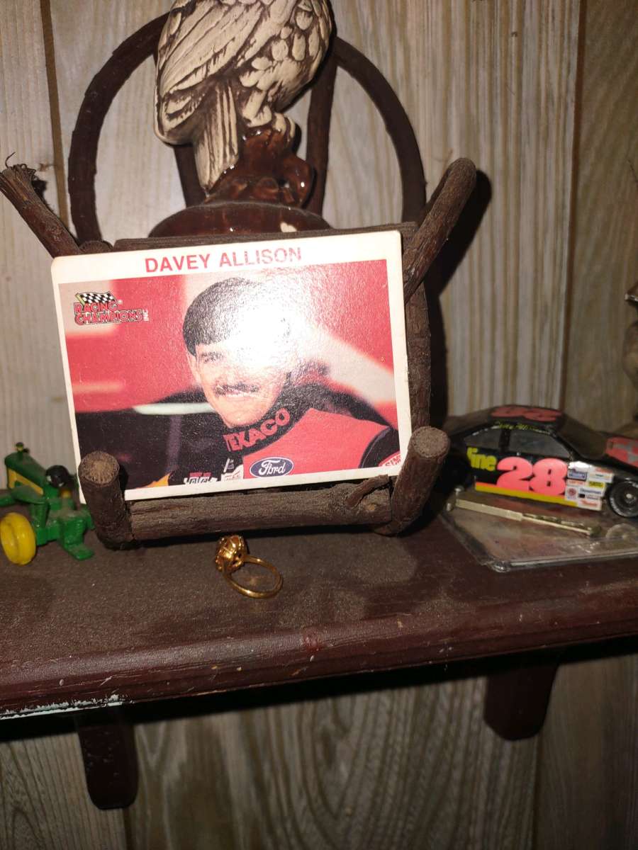 picture of three New York Yankees players an it signed to by