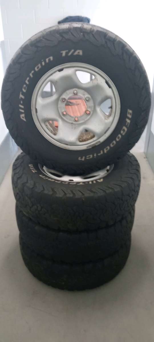set of the 4 tires 24575R16