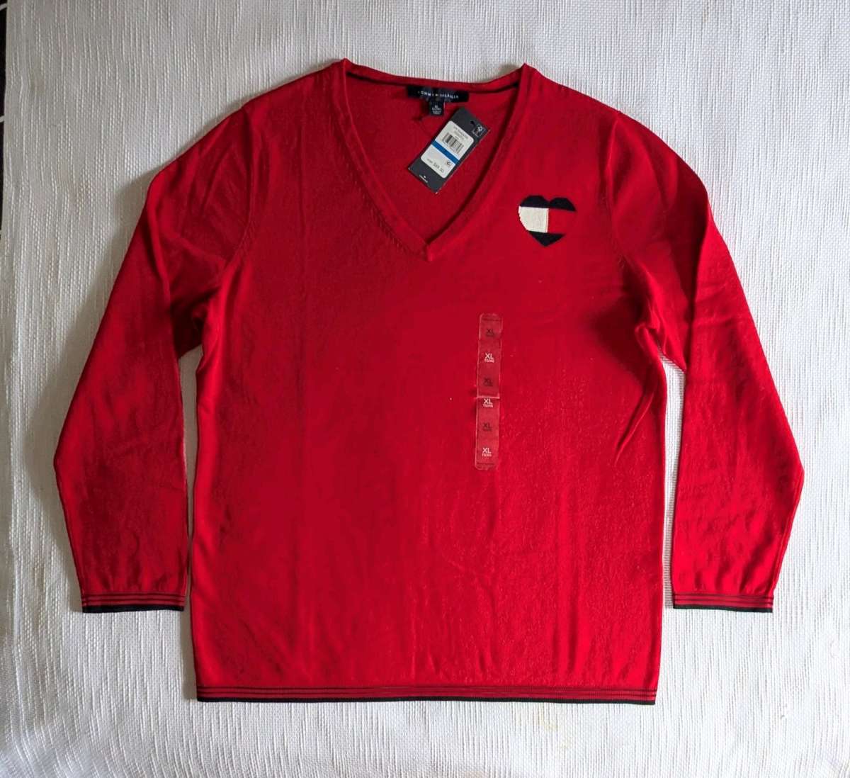 Tommy HilfigerHeart Ivy V Neck Sweater