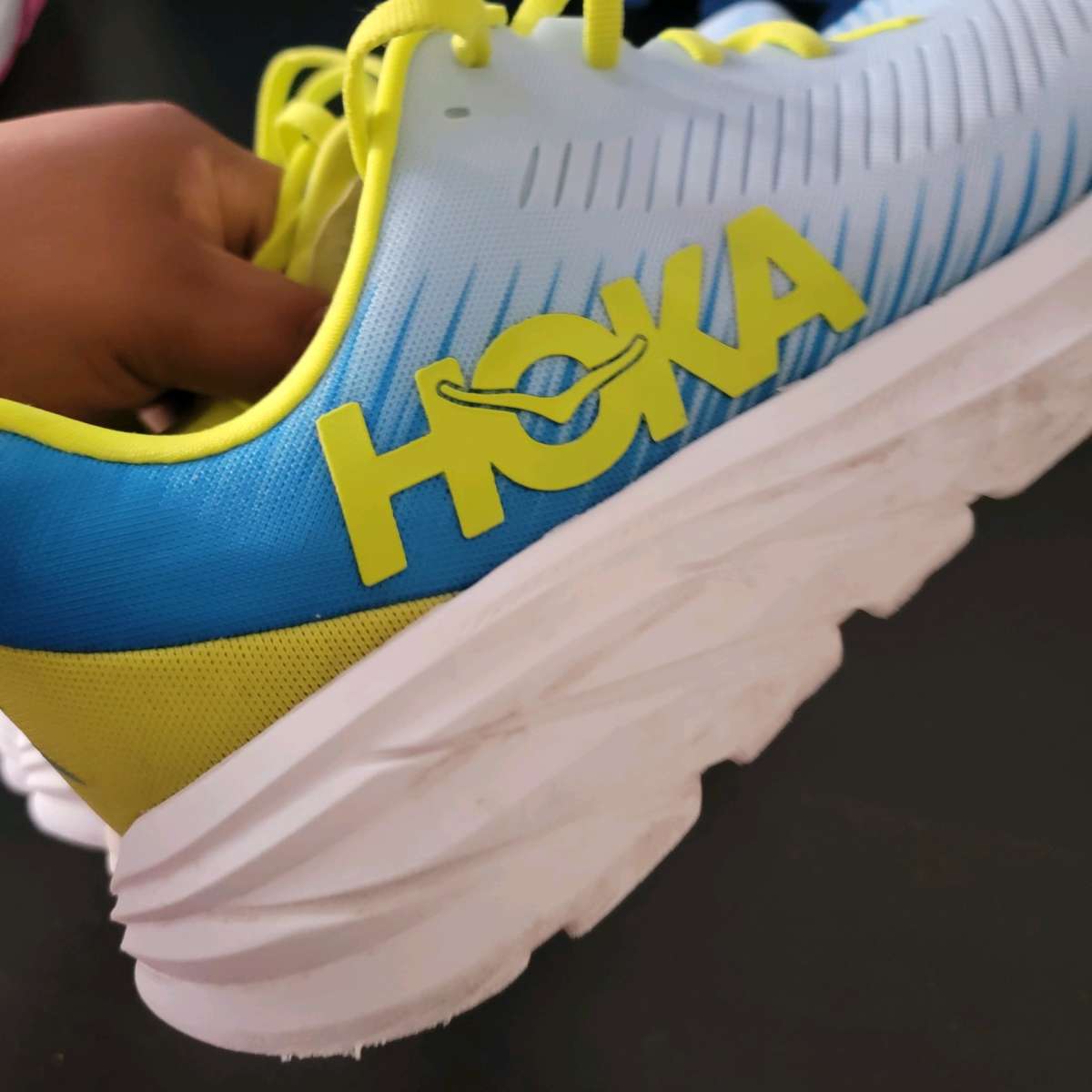 hoka shoes 11D