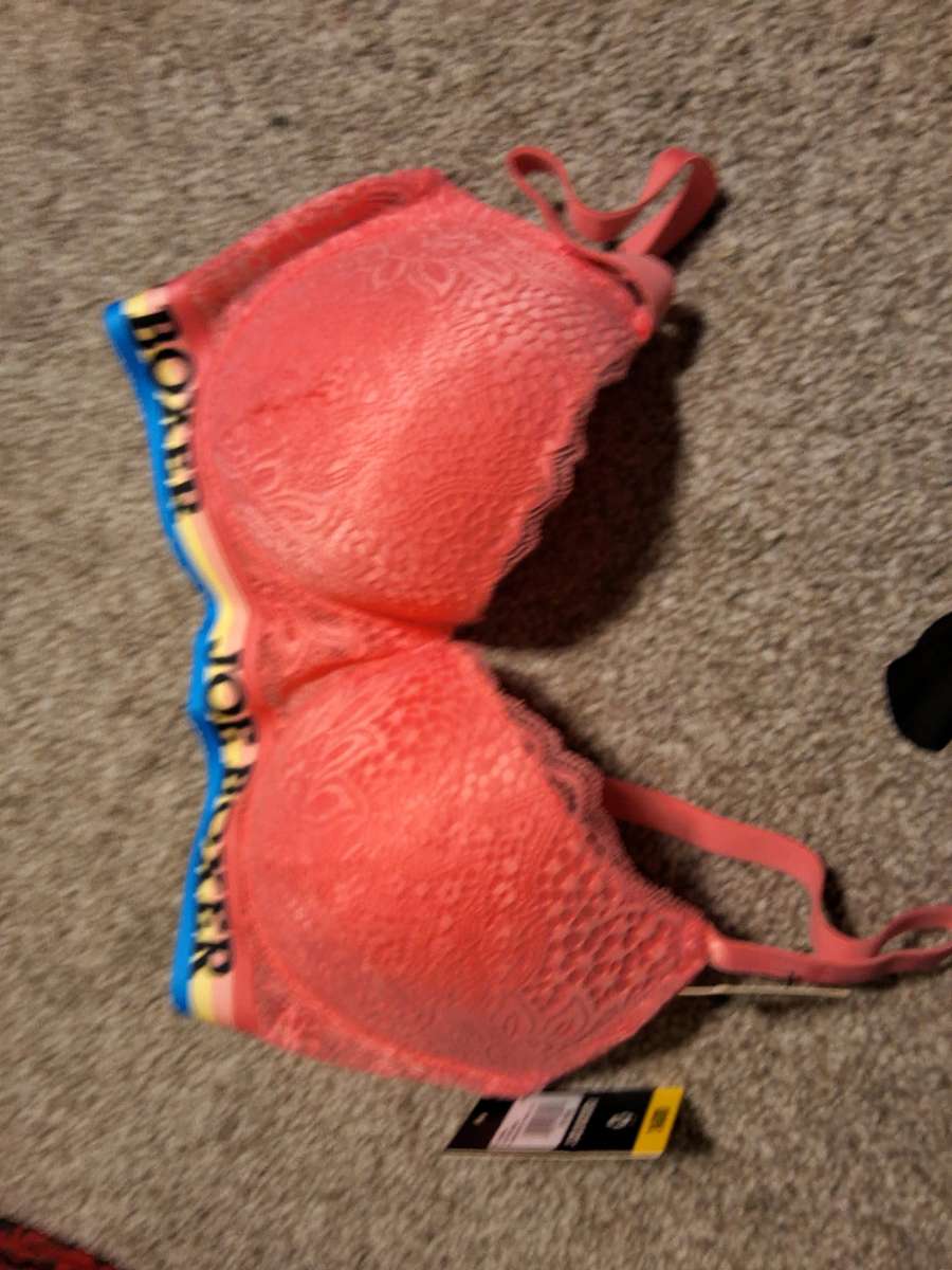 New  with tags Joe Boxer  bras