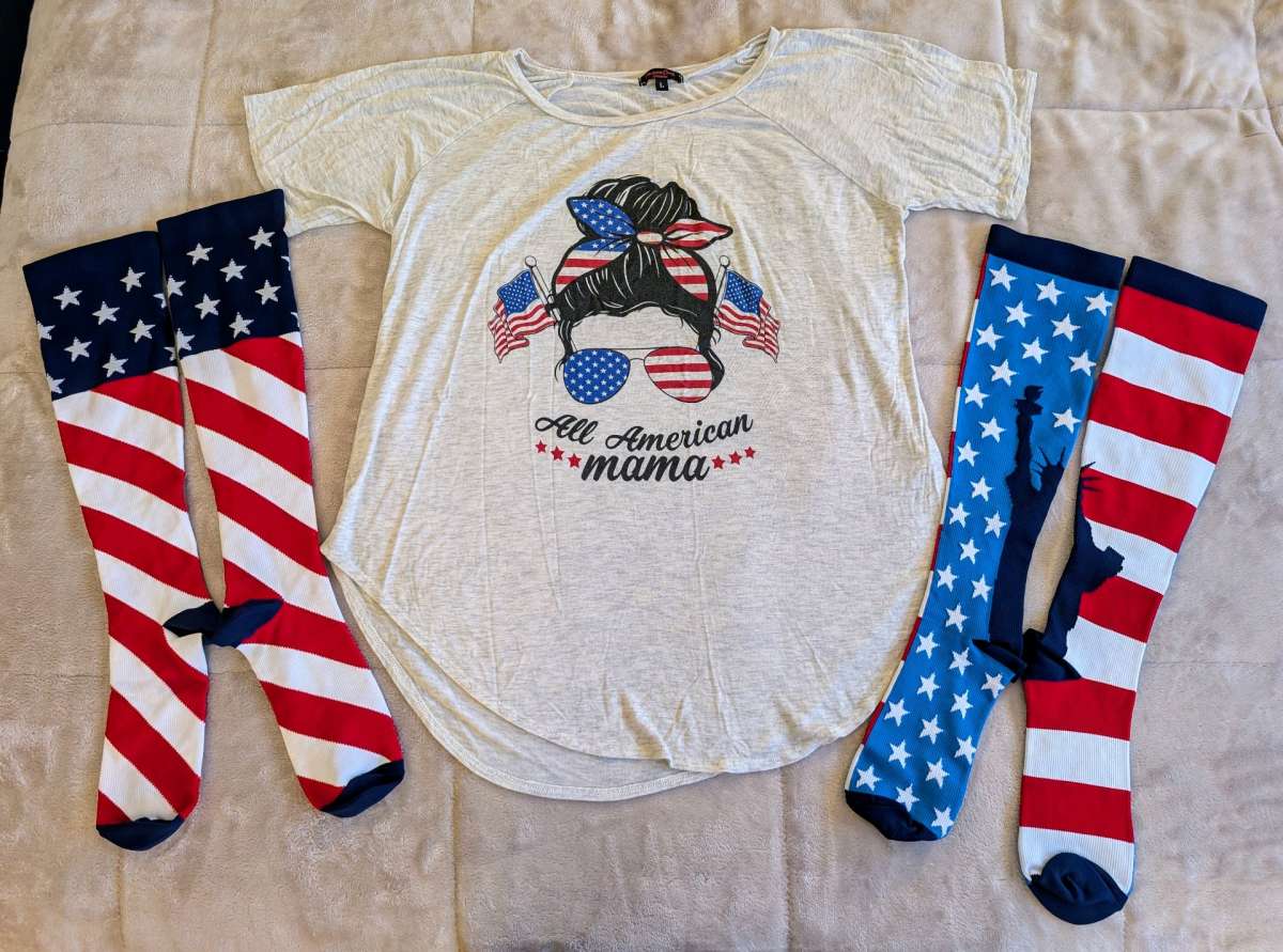 All American Mama tshirt with 2 pairs Tall American socks