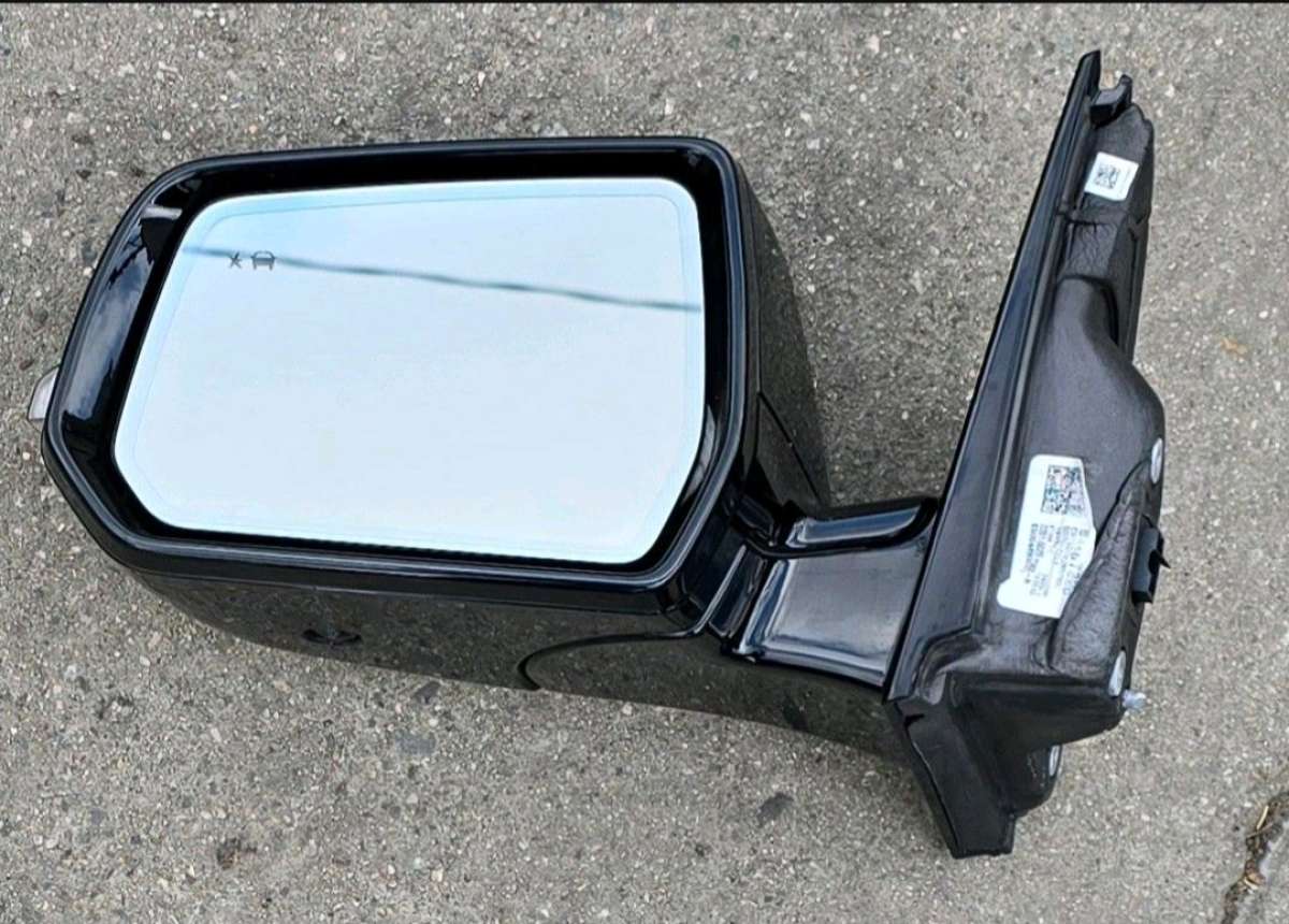 2019 2020 2022 2023 CHEVY TRAVERSE LEFT DRIVER MIRROR