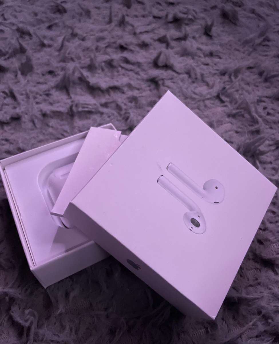 apple airpods gen 1 ready to ship