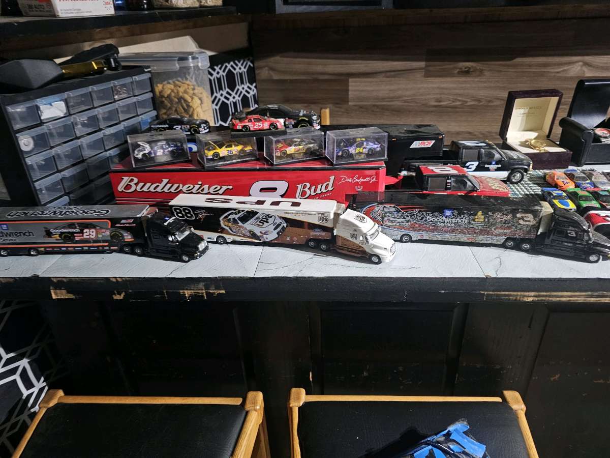 lot of collectable Diecast